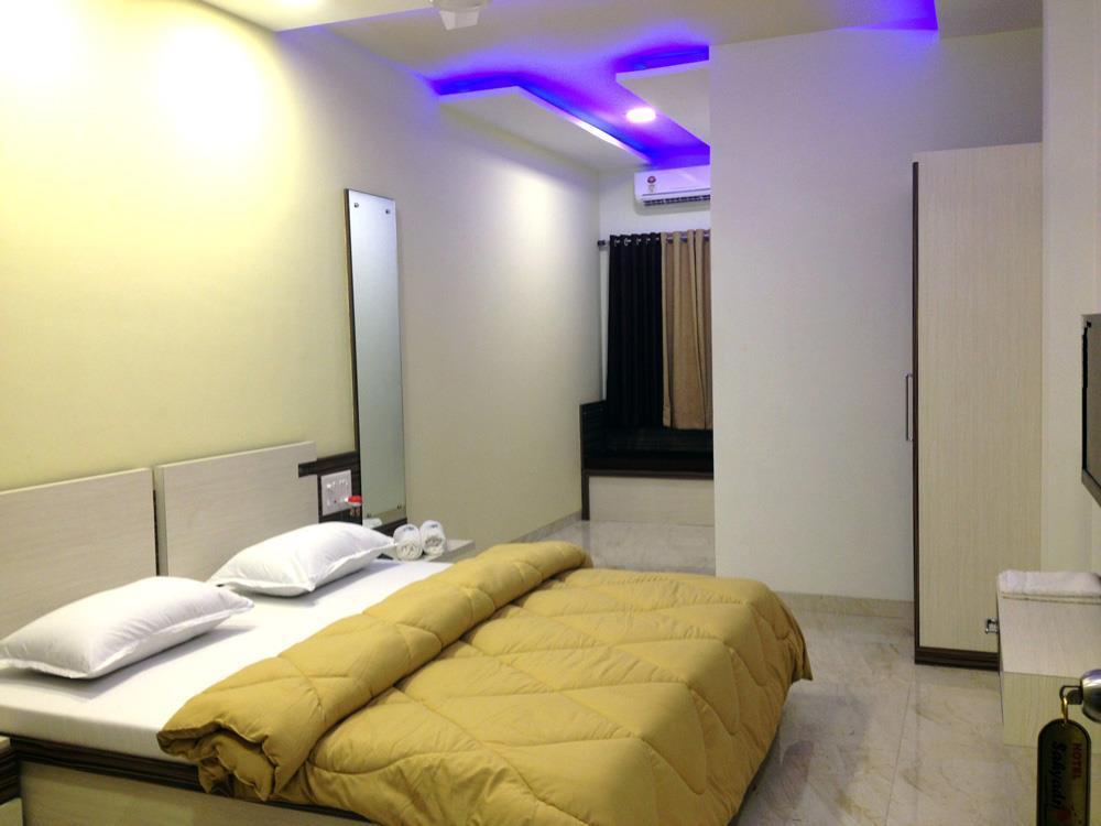 Hotel Sahyadri Алибаг Екстериор снимка