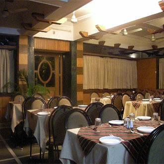 Hotel Sahyadri Алибаг Екстериор снимка
