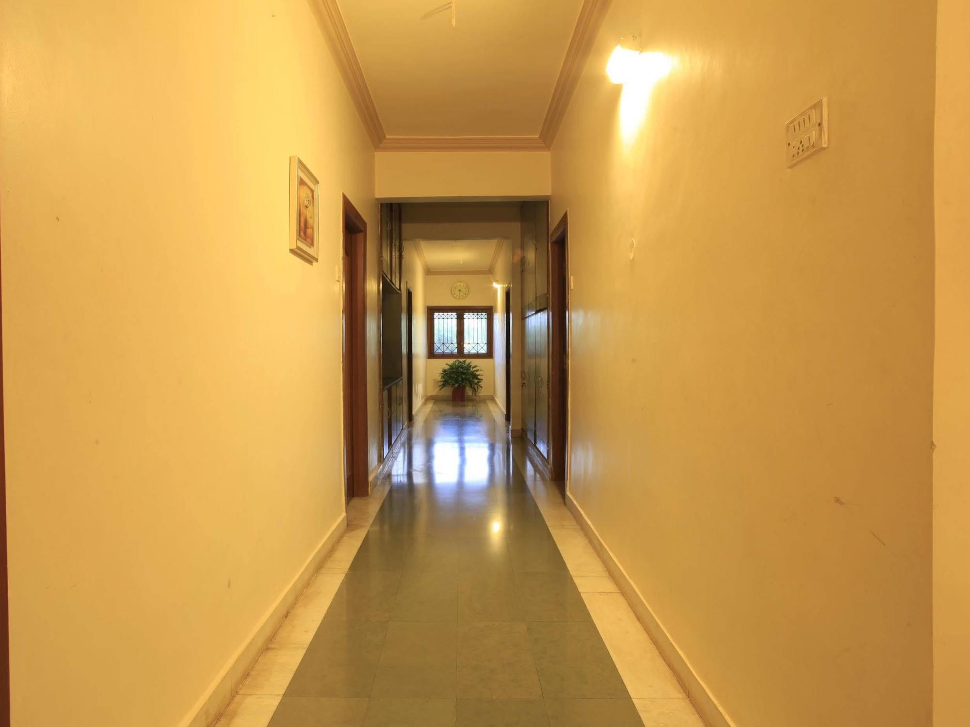 Hotel Sahyadri Алибаг Екстериор снимка